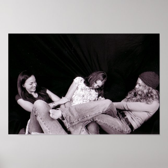 Affiches Les filles chatouillant (Devant)