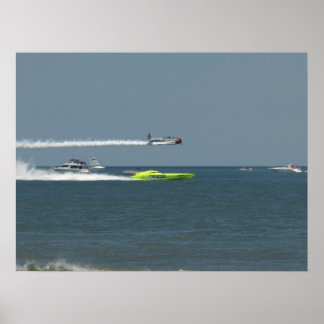 Affiches Les Skytypers GEICO et Miss GEICO.