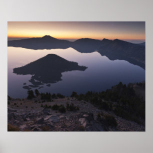 Affiches L'île Wizard à l'aube, parc national Crater Lake
