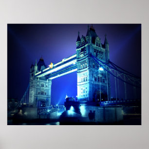 Affiches London Tower Bridge à Blue Night