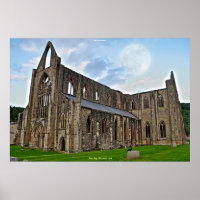 Lune sur l'abbaye de Tintern Cloîtres cisterciens 