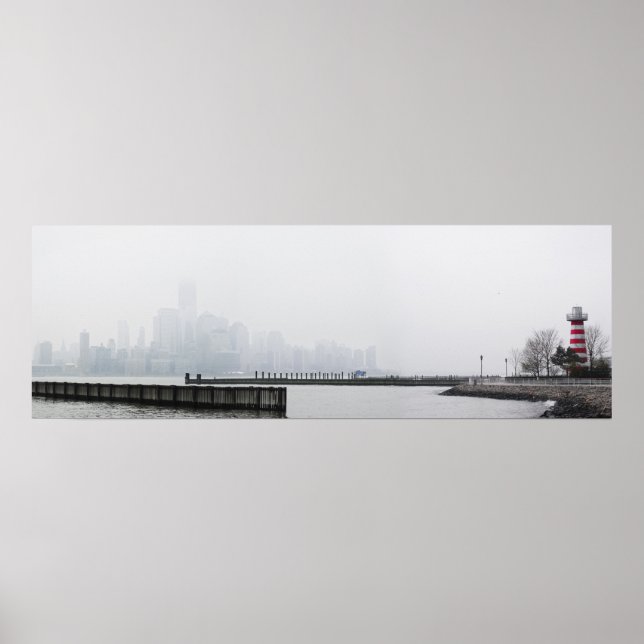 Affiches Manhattan Skyline dans le brouillard avec phare (Devant)