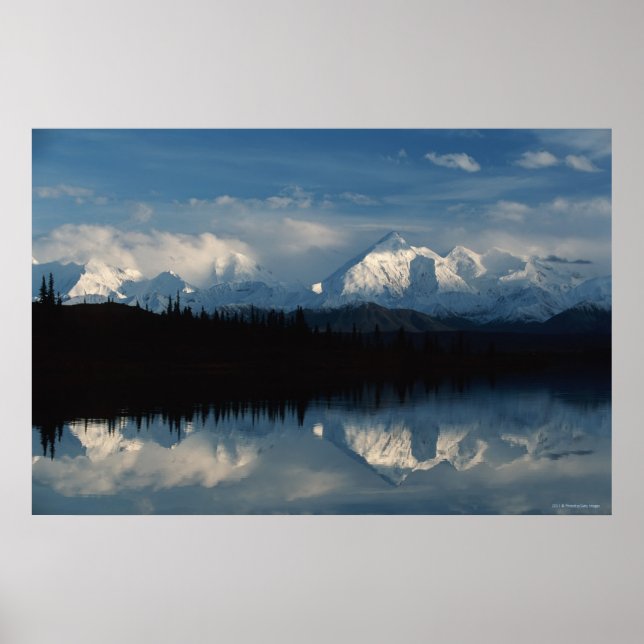 Affiches Mirror Lake Horizon avec Forêt et Montagnes Neige (Devant)