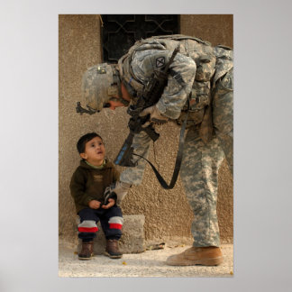 Affiches Montrez-moi où ça fait mal au soldat et à l'enfant