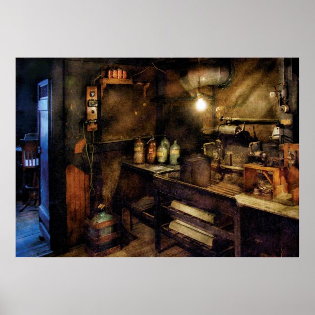 Affiches Photographe - La Salle Sombre (Devant)