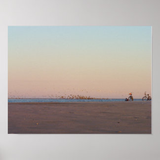 Affiches Photographie de deux vélos à la plage.