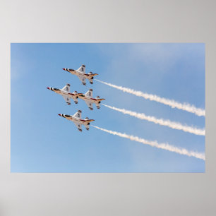 Affiches Quatre F-16 Thunderbirds volent en formation rappr