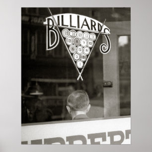 Affiches Salle de billard, 1938. Photo ancienne