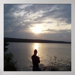 Affiches Silhouette de l'homme pêche au coucher du soleil