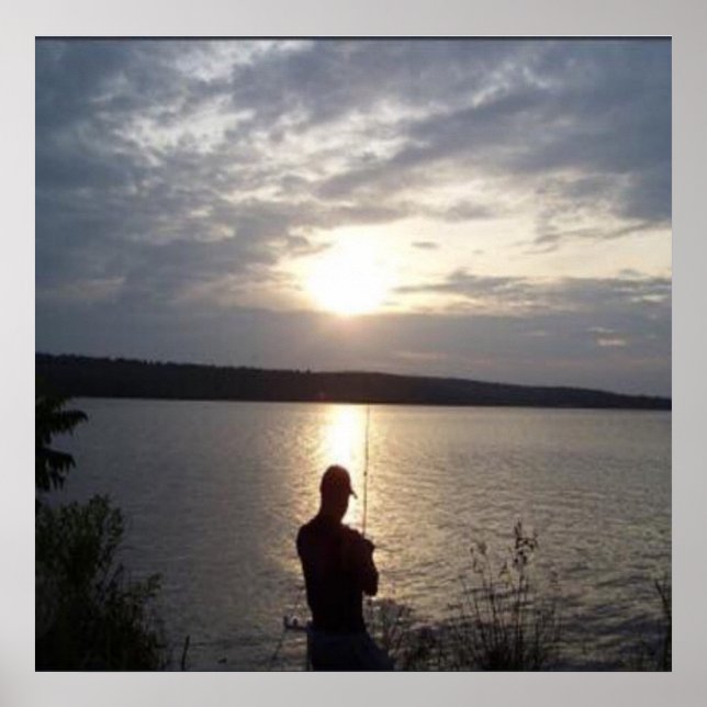 Affiches Silhouette de l'homme pêche au coucher du soleil (Devant)