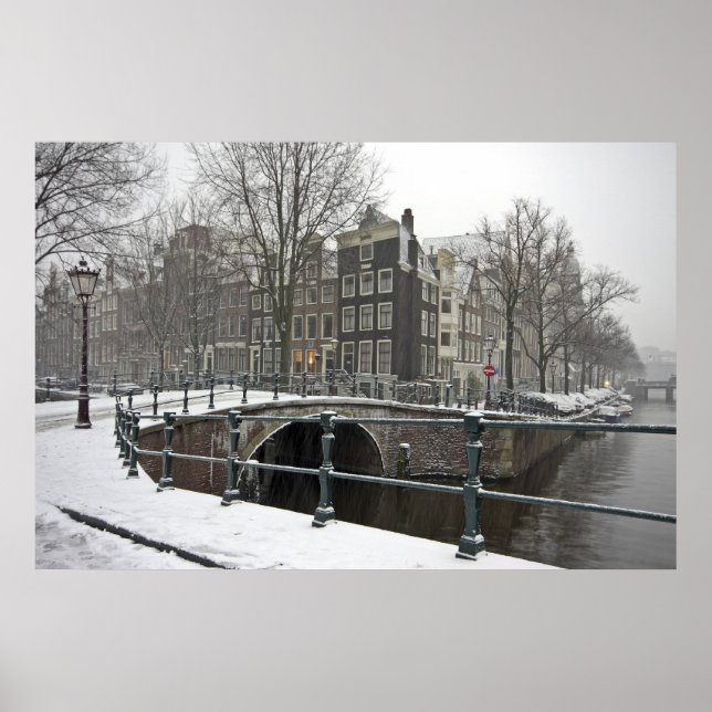 Affiches Snowy Amsterdam dans la Pays-Bas en hiver (Devant)