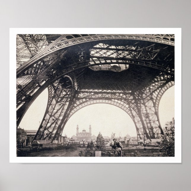 Affiches Sous la Tour Eiffel, avant de monter, de "L" (Devant)