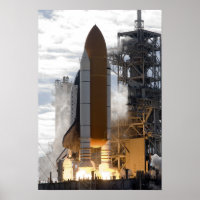 Space Shuttle Atlantis lève sur 17