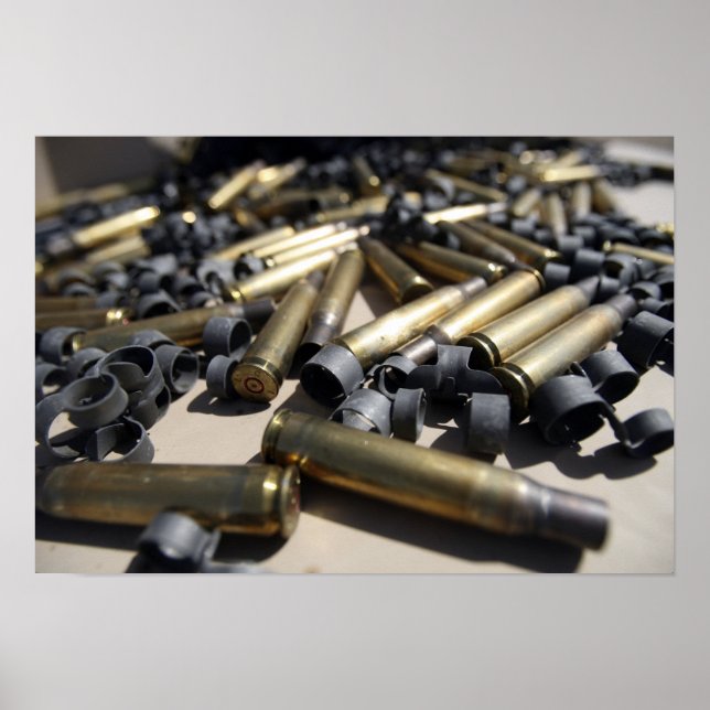 Affiches Spent brass and disintegrated links (Devant)