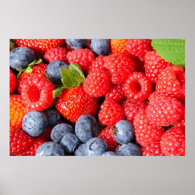 Affiches Strawberries Blueberries and Raspberries (Devant)