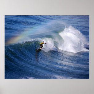 Affiches Surf sous un arc-en-ciel 24 x 18 Imprimer