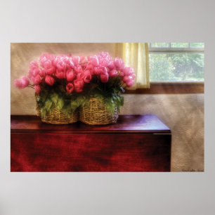Affiches Tulipes - Tulipes près d'une fenêtre