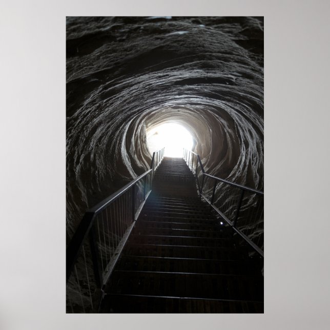 Affiches Tunnel de la grotte sombre (Devant)