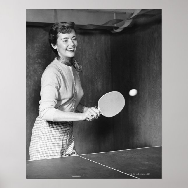 Affiches Une Femme Jouant Au Tennis De Table (Devant)