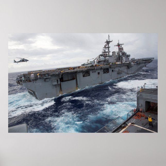Affiches USS Kearsarge (LHD 3) (Devant)
