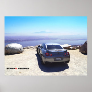 Affiches "Vista" Nissan GT-R sur le sommet du monde