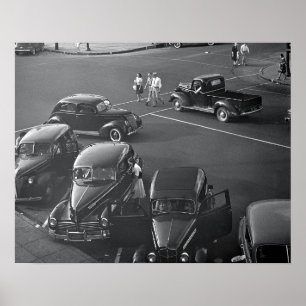 Affiches Voitures au centre-ville, 1942. Photo ancienne
