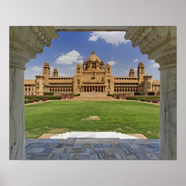 Affiches Vue arrière de l'hôtel Umaid Bhawan Palace, Jodjpu (Devant)