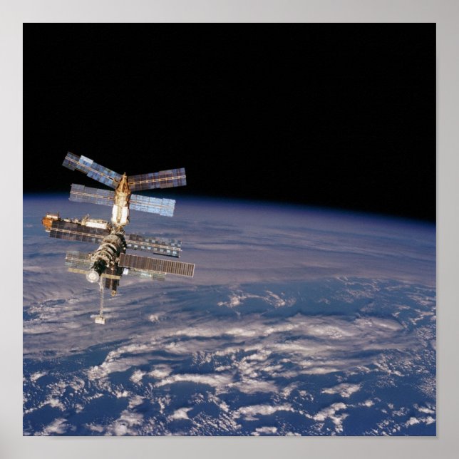 Affiches Vue de la station spatiale Mir de Shuttle Atlantis (Devant)