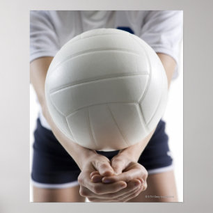 Affiches Vue médiane d'une jeune femme en service