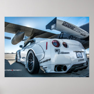 Affiches Widebody Nissan GT-R Libertywalk R35 avec avion