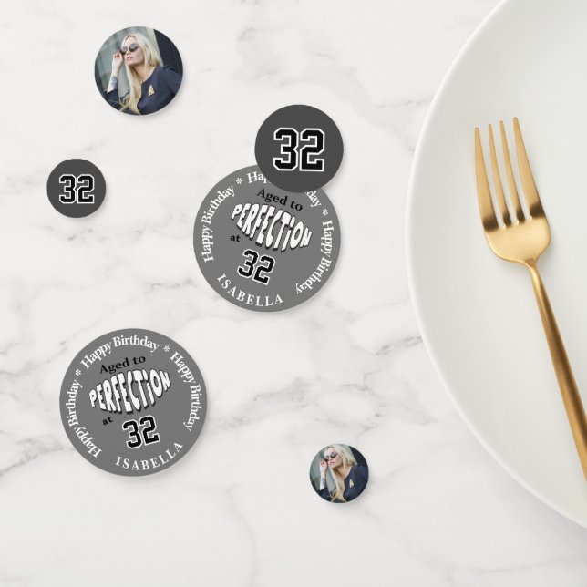 Âgé à la perfection à 00th Confetti -Photot (Groupe)