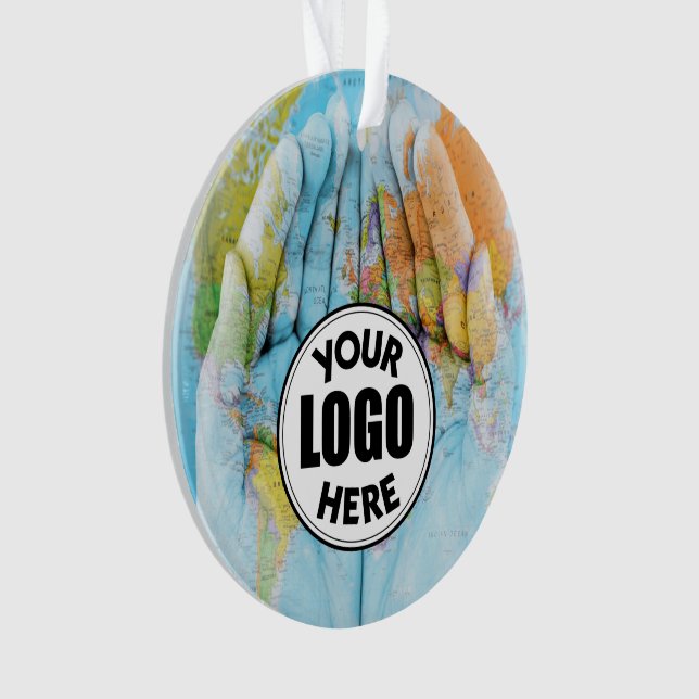 Aider l'ornement des mains (devant)