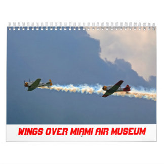 Ailes au-dessus de calendrier de musée d'air de
