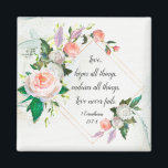 Aimant 1 Corinthiens 13:7-8 L'amour n'échoue jamais Roses<br><div class="desc">Un aimant à écriture inspiré représente un élégant design floral peint à l'huile avec des roses blanches et roses et de la verdure sur un arrière - plan texturé à l'huile. Il présente la Bible Verse 1 Corinthiens 13:7-8,  "L'amour...  espère toutes choses,  endure toutes choses,  l'amour n'échoue jamais."</div>