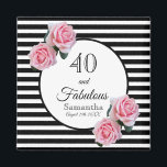 Aimant 40 fabuleux anniversaire noir rayures rose florale<br><div class="desc">Un aimant pour une fête du 40e anniversaire. Bandes horizontales noires et blanches classiques en arrière - plan. Avec des roses roses roses roses girly et féminine comme décoration. Un cadre avec le texte : 40 et Fabulous et modèle pour le nom et la date.</div>