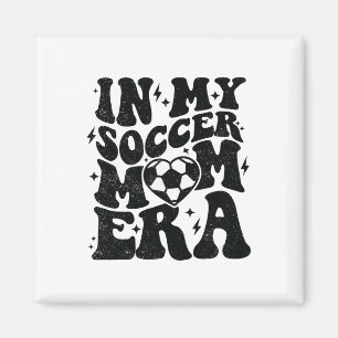 Aimant À l'ère de ma mère de footballeur Rétro T-shirt de