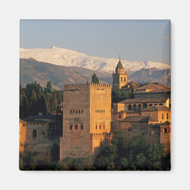 Aimant Alhambra ; Grenade ; Andalousie, Espagne, Sierra (Devant)