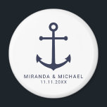 Aimant Ancre bleu marine moderne mariage Faveur<br><div class="desc">Moderne minimaliste Marine bleu Ancre mariage Favor Magnet avec ancre bleu marine et nom de mariée et mariée personnalisée avec date mariage en bleu marine moderne sans serif style de police sur arrière - plan blanc. Parfait pour les mariage nautiques,  les mariages à thème de plage et plus.</div>
