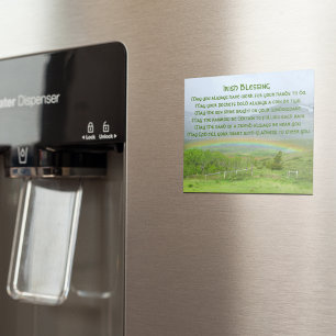 Aimant arc-en-ciel traditionnel de la vallée de la