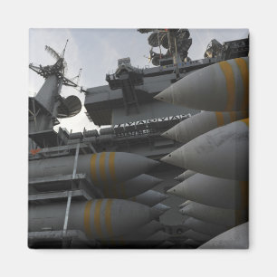 Aimant Artillerie empilée prête à être chargé