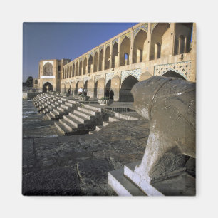 Aimant Asie, Iran, Ispahan. Pont Pol-e Khaju.