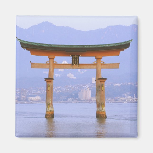 Aimant Asie, Japon, Hiroshima. Mivaiima. Porte de Torii (Devant)
