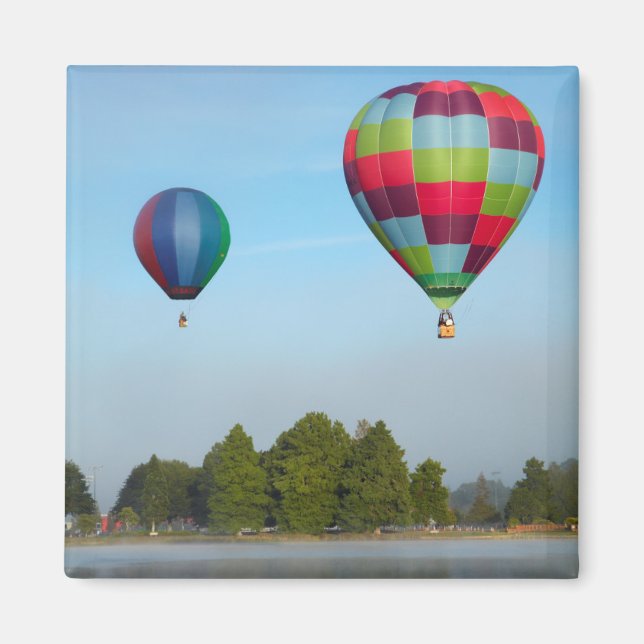 Aimant Ballons à air chaud au-dessus d'un lac,  NZ (Devant)