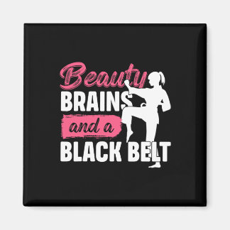 Aimant Beauty Brains And A Black Belt Martial Arts Karate