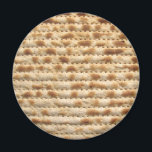 Aimant Biscuit Matzah<br><div class="desc">matzah, matza, foodie, matzo, matzoh, nourriture, biscuit, biscuits, drôle, cool, Pâque, pesach, chag, juif, hébreu, juif, Israël, yiddish, rabbin, nosh, saigner, judaïque, yom, tov, "yom tov", matzos, pesah, matzot, judaïsme, humour, humour, "humour juif", "humour juif", fun, casher, pessah, Pâques, religion, cadeau, cadeaux, "matzah d'amour", parve, Brooklyn, afikoman, hilarant, flatbrot, flatbrod...</div>
