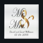 Aimant Bride & Groom | Mr & Mrs Wedding Keepsake<br><div class="desc">Wedding Day Favor Magnets. A Wedding Day Keepsake from the Bride and Groom ready to personalize. ⭐This Product is 100% Customizable. Graphics and / or text can be added, deleted, moved, resized, changed around, rotated, etc... ⭐99% of my designs in my store are done in layers. This makes it easy...</div>