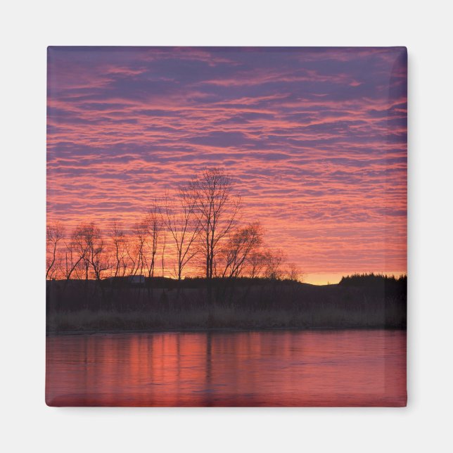Aimant Brilliant sunset reflects into the Calamus River (Devant)