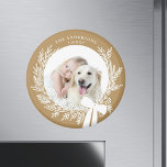 Aimant Brown or et blanc photo de la couronne de Noël<br><div class="desc">Aimant photo de vacances avec une simple couronne de Noël. Pour une personnalisation plus avancée de cette conception,  cliquez sur le BOUTON DESIGN TOOL ci-dessus !</div>