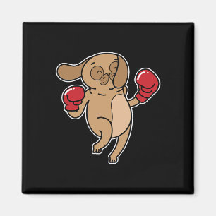 Aimant Carlin Dog fait la boxe