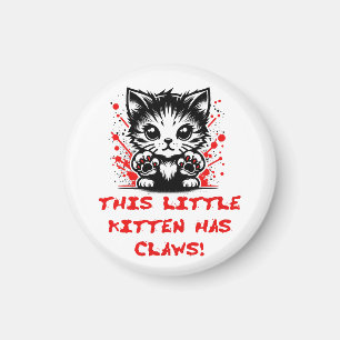Aimant Ce Petit Kitten A Des Lèvres